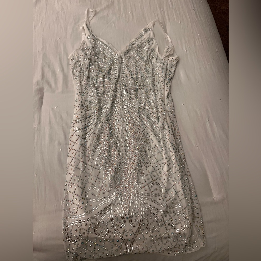 NWT Thomas Runway Boutique Little White Dress - Size L
